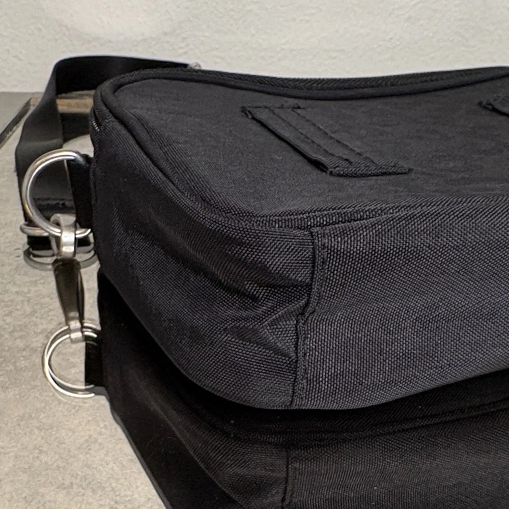 Baggallini RFID Crossbody Festival Bag / Fanny Pack - Picture 11 of 15